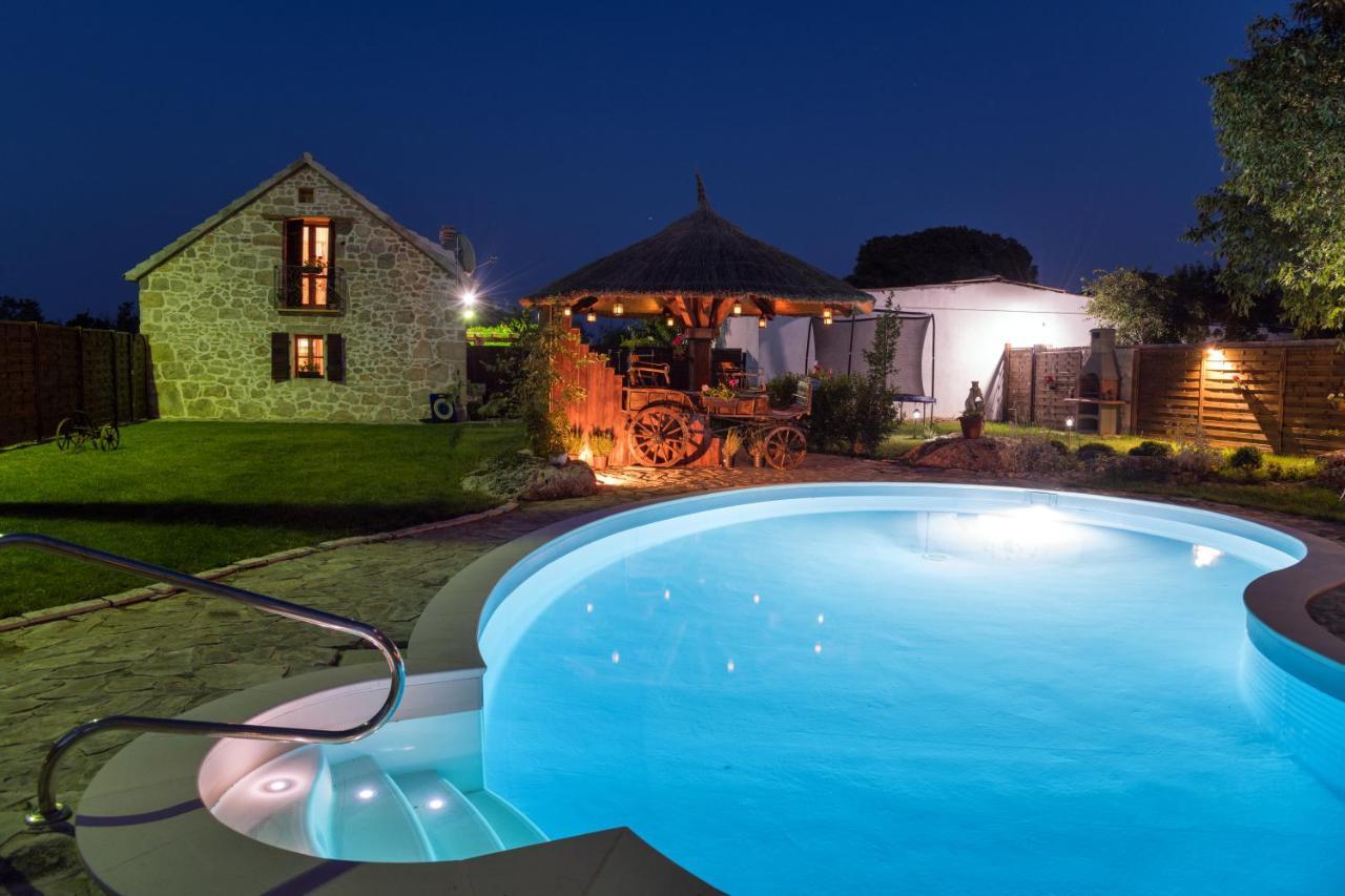 Villa Kuca Za Odmor Joko I Jeka Bogatić Esterno foto