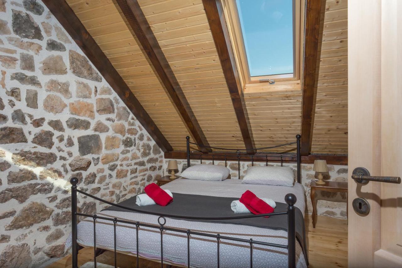 Villa Kuca Za Odmor Joko I Jeka Bogatić Esterno foto